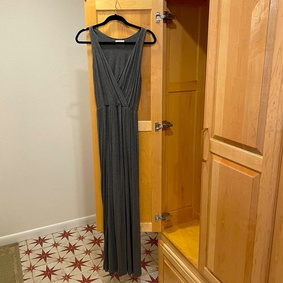 Lush Dresses & Skirts - Gray Maxi Dress, size small